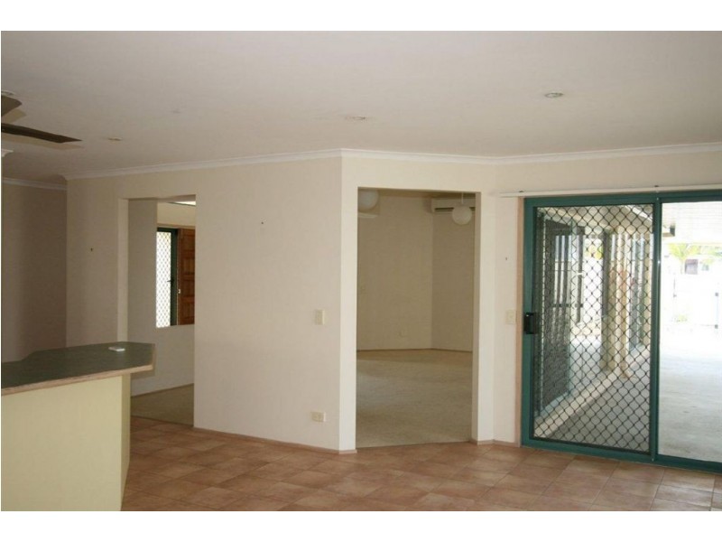 212 Endeavour Drive, Banksia Beach QLD 4507