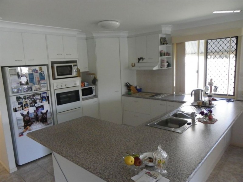 1/75 Phoenix Ave, Bongaree QLD 4507