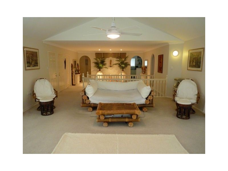 22 Jacaranda Dr, Bongaree QLD 4507