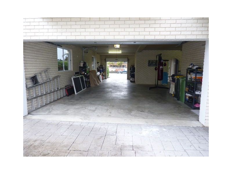 22 Jacaranda Dr, Bongaree QLD 4507