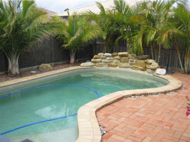 Sandstone Point QLD 4511