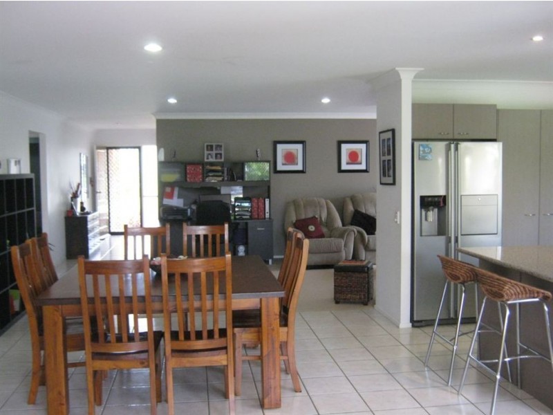 Sandstone Point QLD 4511