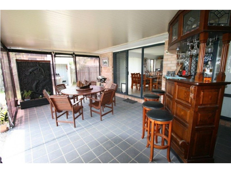 7 Amity Court, Sandstone Point QLD 4511