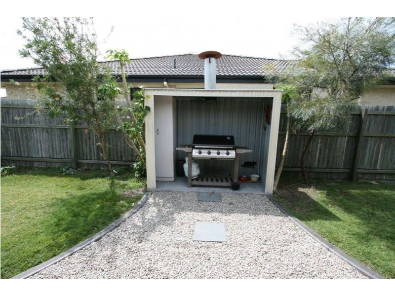 7 Amity Court, Sandstone Point QLD 4511