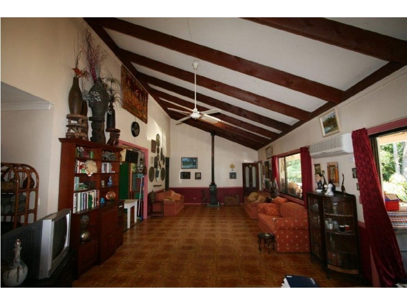 607 Bestmann Rd, Ningi QLD 4511