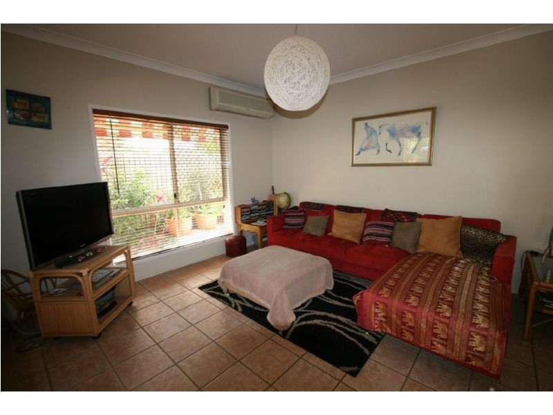 6 Bayswater Court, Sandstone Point QLD 4511