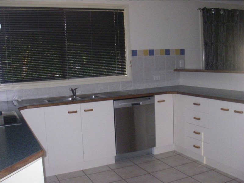 Sandstone Point QLD 4511