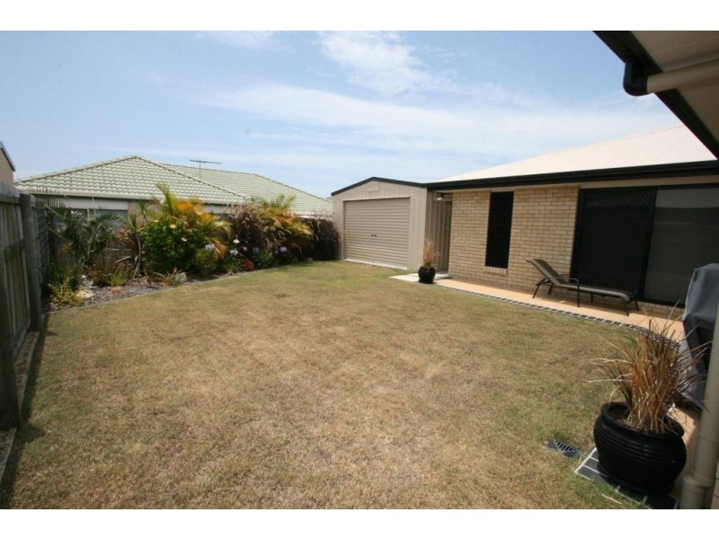 128 Carpenter Way, Sandstone Point QLD 4511