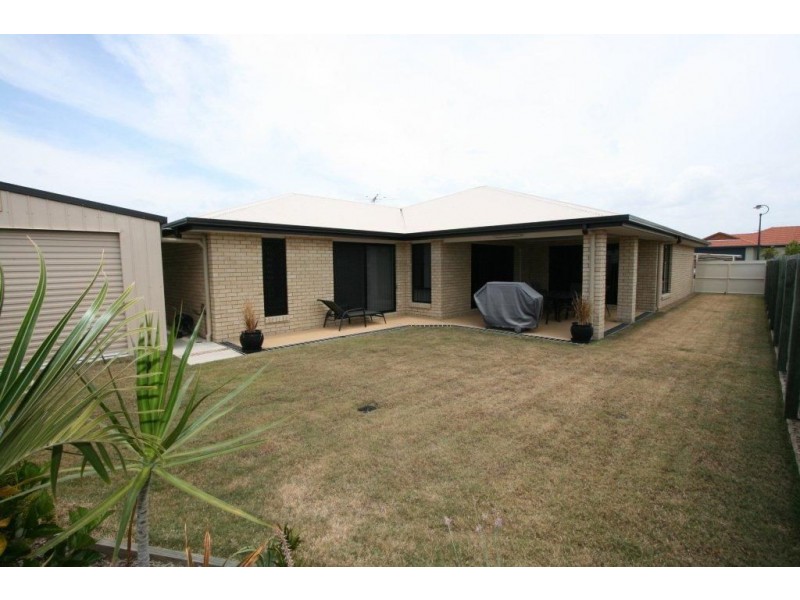 128 Carpenter Way, Sandstone Point QLD 4511