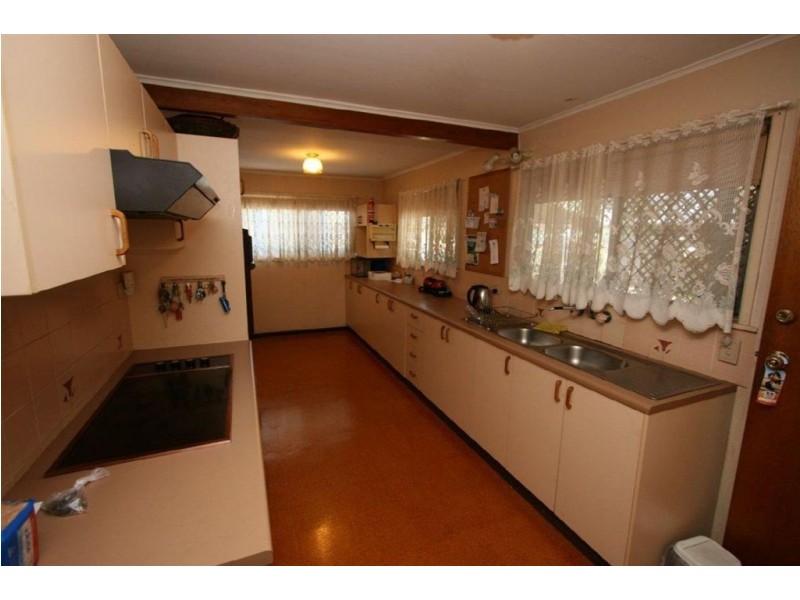 30 Wirraway St, Bongaree QLD 4507