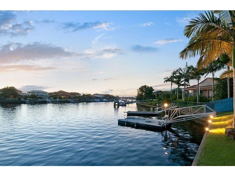 59 Avon Avenue, Banksia Beach QLD 4507