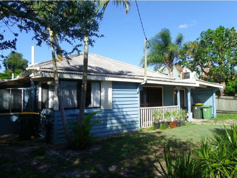 21 Spowers Street, Bongaree QLD 4507