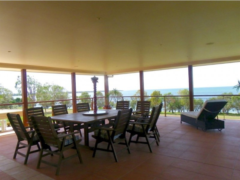 15 Clark Terrace, Sandstone Point QLD 4511