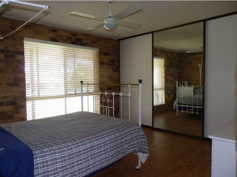 15 Clark Terrace, Sandstone Point QLD 4511