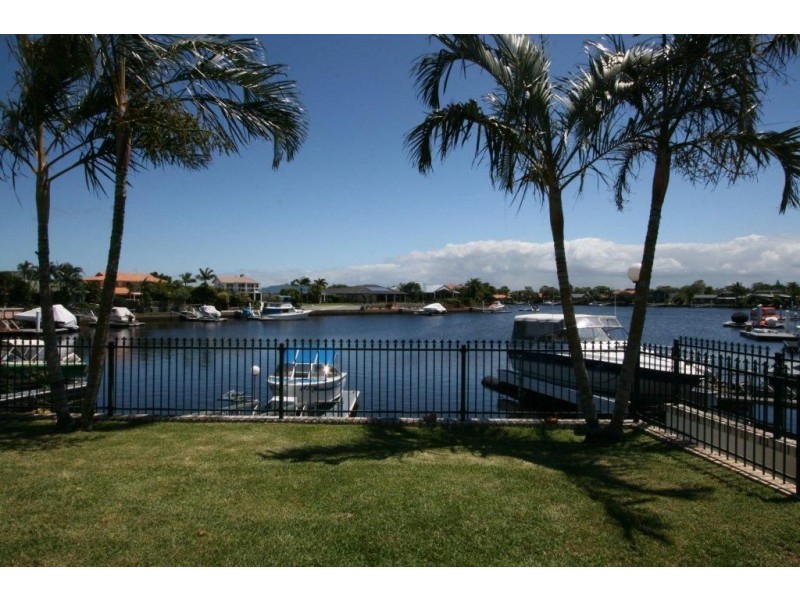 5 Tasman Court, Banksia Beach QLD 4507