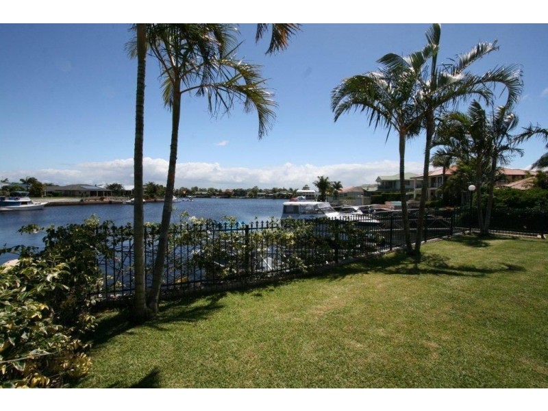 5 Tasman Court, Banksia Beach QLD 4507