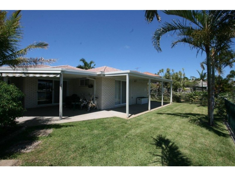 5 Tasman Court, Banksia Beach QLD 4507