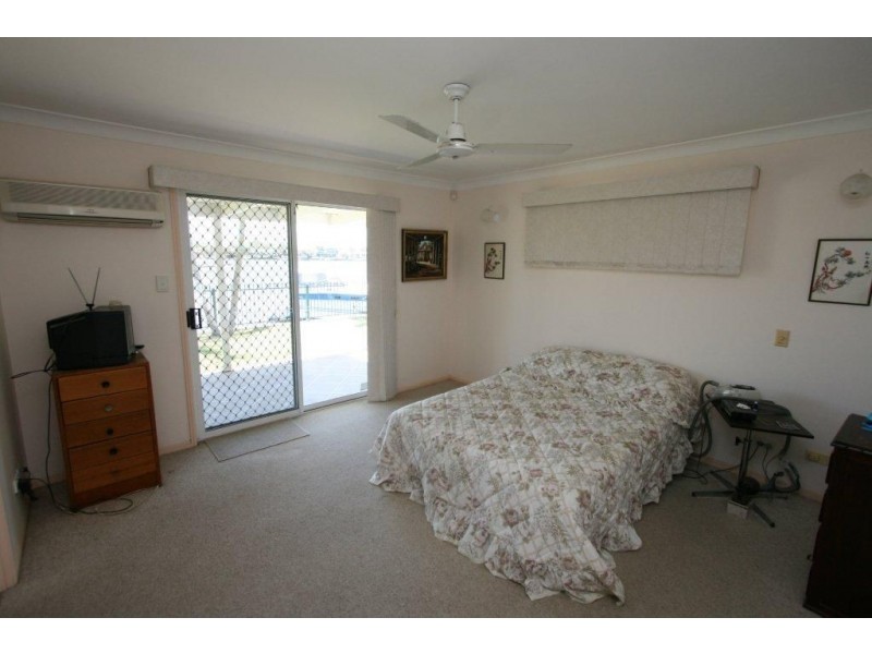 5 Tasman Court, Banksia Beach QLD 4507