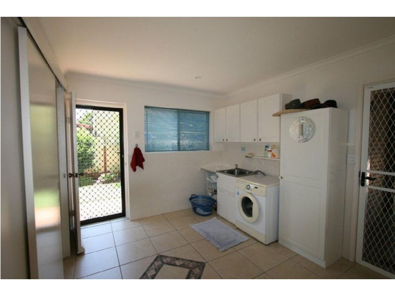 19 Captain Cook  Drive, Banksia Beach QLD 4507