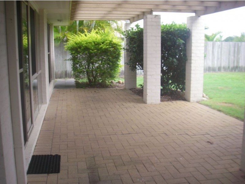 16 Tasman Court, Banksia Beach QLD 4507