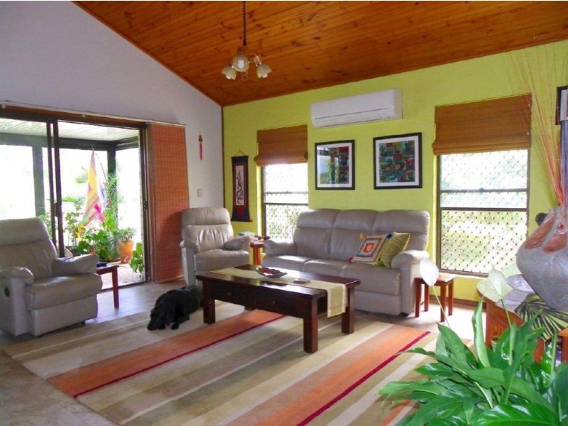 3 Flamingo Drive, Banksia Beach QLD 4507