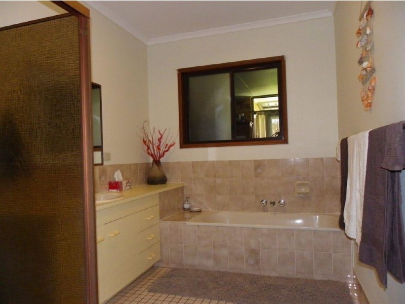 3 Flamingo Drive, Banksia Beach QLD 4507