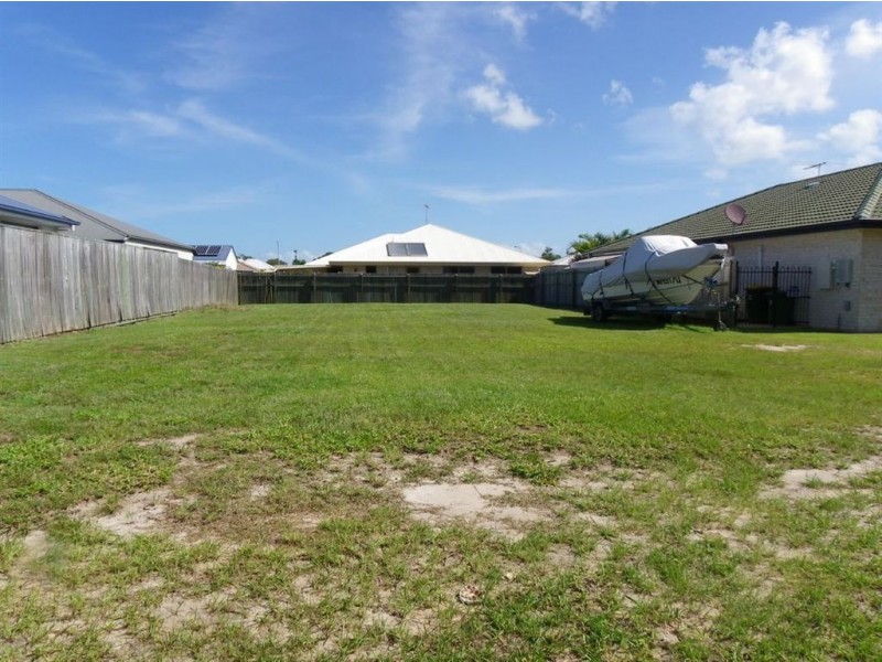 17 Corrimal Place, Sandstone Point QLD 4511