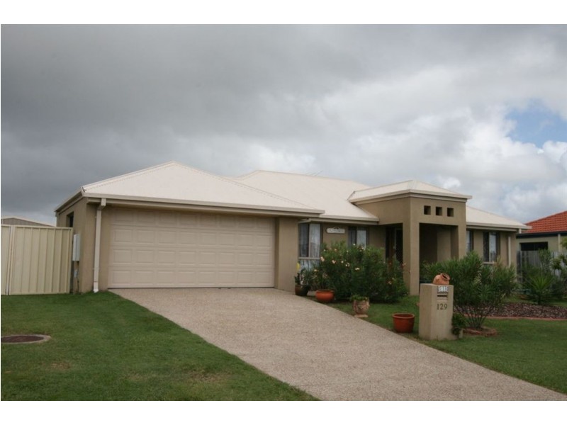 129 Carpenter Way, Sandstone Point QLD 4511