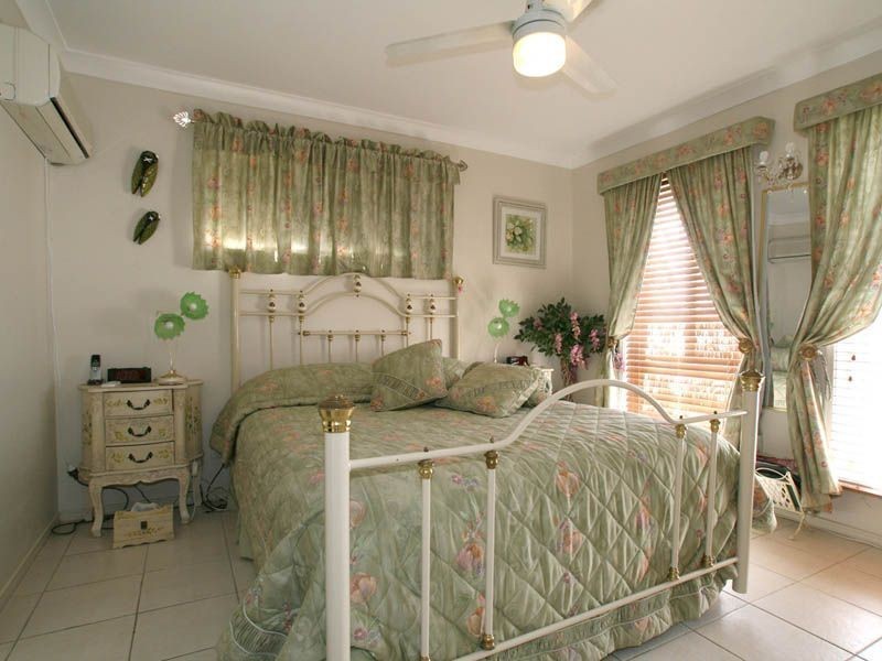 129 Carpenter Way, Sandstone Point QLD 4511