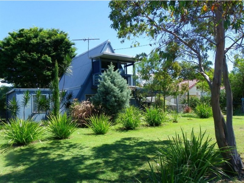 21 Hazel Ave, Banksia Beach QLD 4507