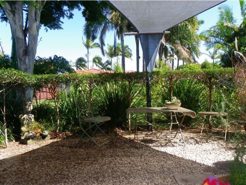 21 Hazel Ave, Banksia Beach QLD 4507