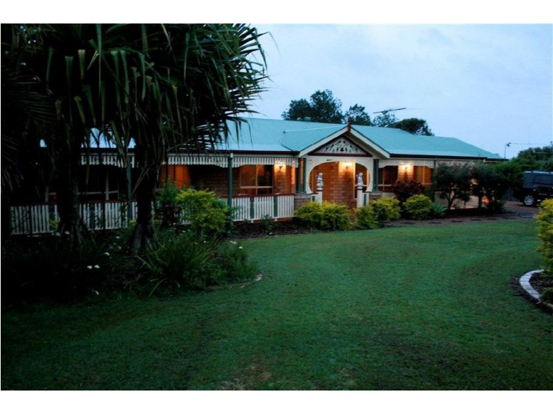33 Wrenaus Way, Ningi QLD 4511