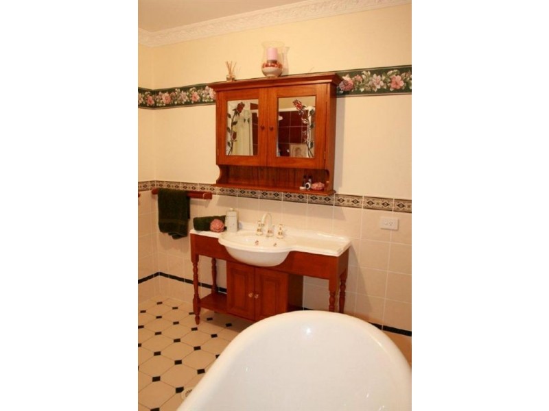 33 Wrenaus Way, Ningi QLD 4511
