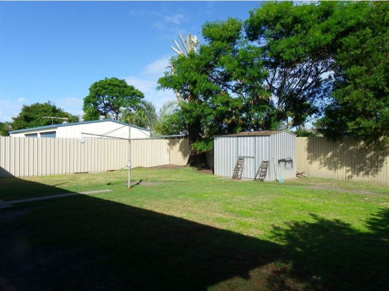 14 Paradise Pde, Bongaree QLD 4507