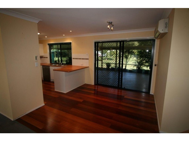 21 Wrenaus Way, Ningi QLD 4511