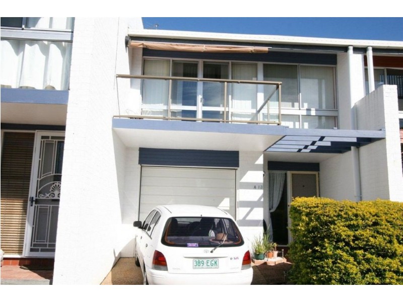 13/16 Spinnaker Dr, Sandstone Point QLD 4511