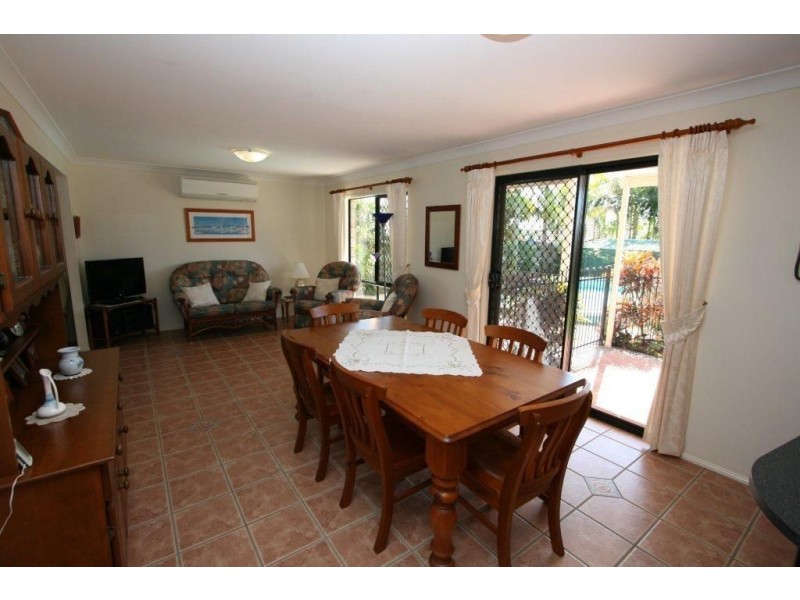 22 Seaforth Street, Sandstone Point QLD 4511
