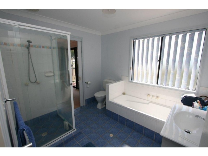 22 Seaforth Street, Sandstone Point QLD 4511