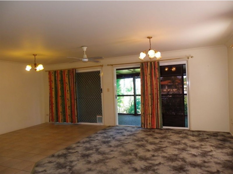 2/13 Pentas Drive, Bongaree QLD 4507