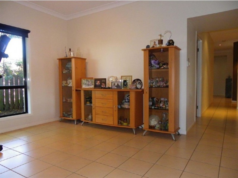 4 Yardarm Ct, Banksia Beach QLD 4507