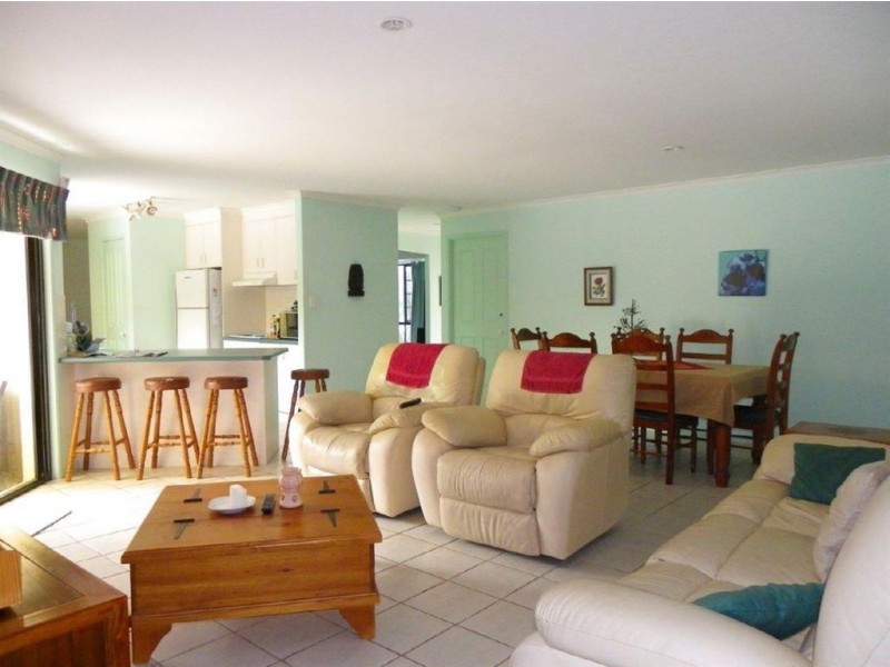 56 Voyagers Drive, Banksia Beach QLD 4507