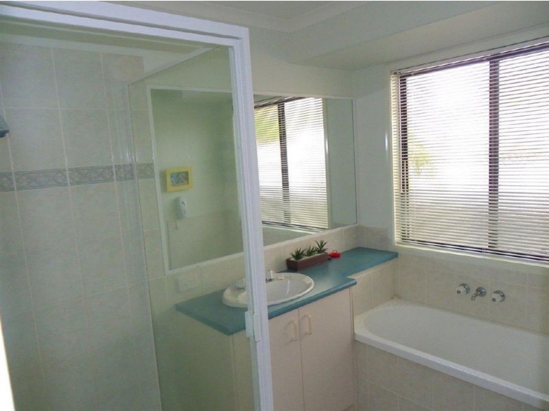 56 Voyagers Drive, Banksia Beach QLD 4507