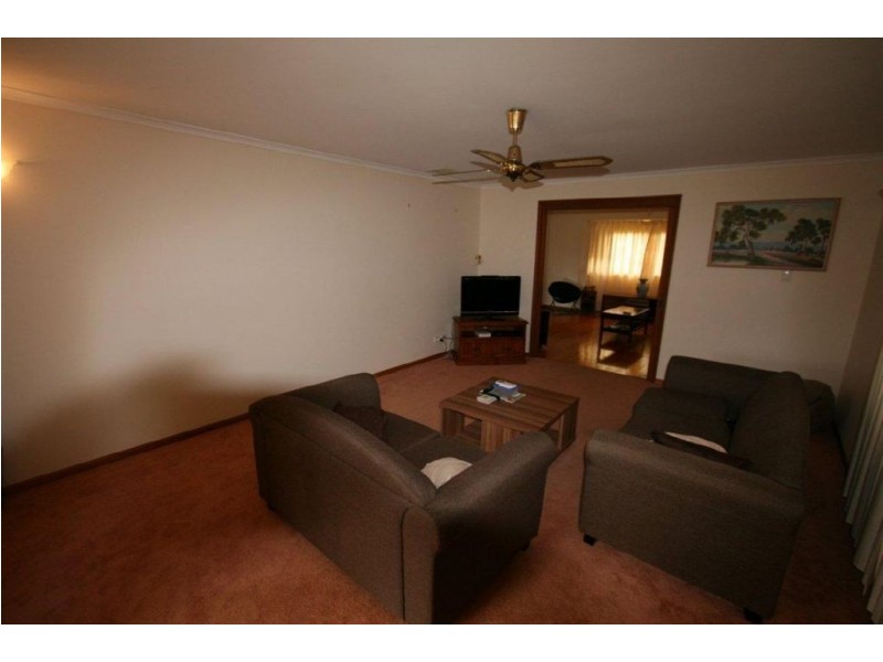 5 Flamingo Drive, Banksia Beach QLD 4507