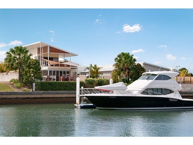 11 The Promontory, Banksia Beach QLD 4507