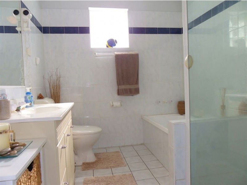 20/21-23 Sylvan Beach Esp, Bellara QLD 4507