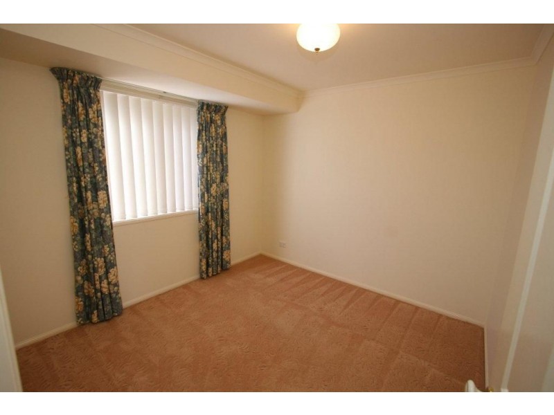 90 Carpenter Way, Sandstone Point QLD 4511