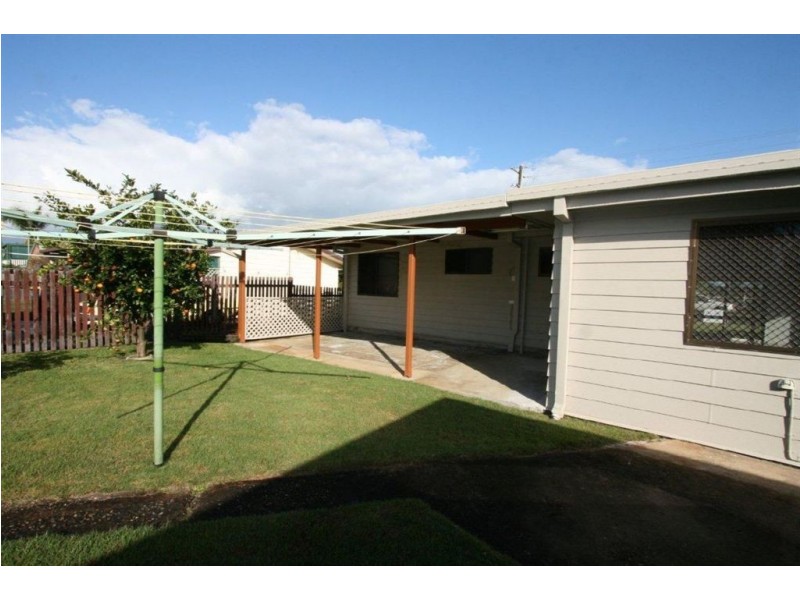 33 Caltowie Ave, Banksia Beach QLD 4507