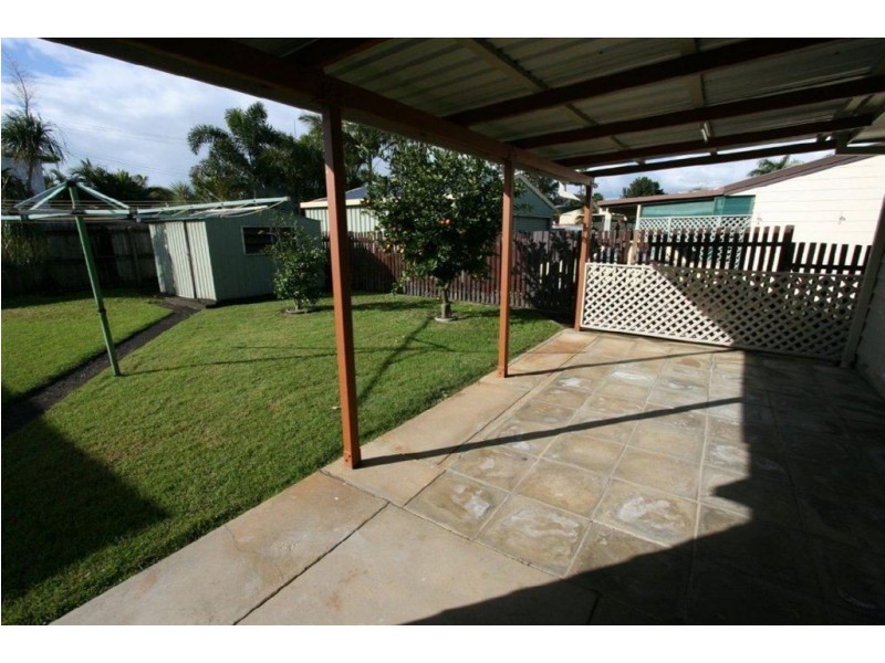 33 Caltowie Ave, Banksia Beach QLD 4507