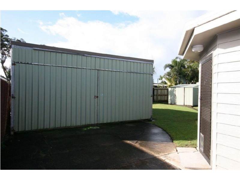 33 Caltowie Ave, Banksia Beach QLD 4507