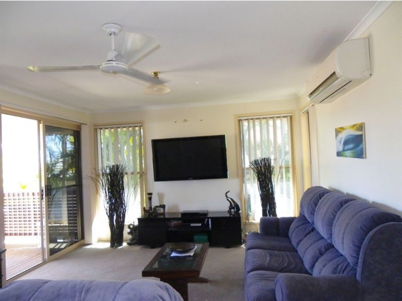 26 Headsail Drive, Banksia Beach QLD 4507